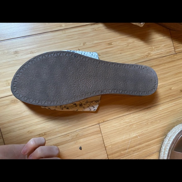 steve madden snake skin sandals - Picture 3 of 3